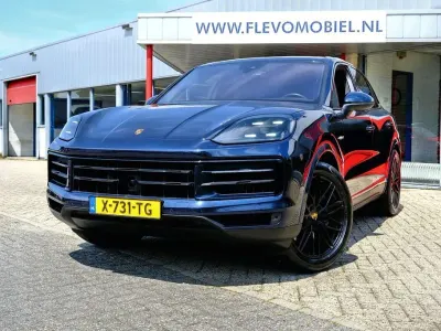 Gebraucht Porsche Cayenne 305 PS (224 kW) 2024 Blau SUV
