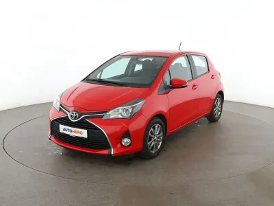 Gebraucht Toyota Yaris Comfort 69 PS (50 kW) 2015 Rot Kleinwagen