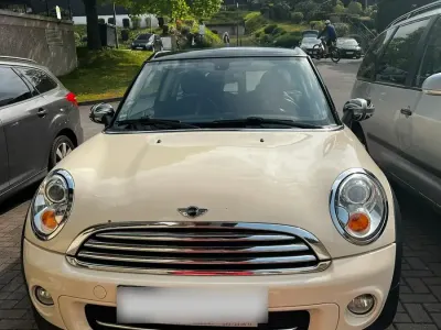 Begagnad Mini Cooper Clubman 112 HK (82 kW) 2011 Beige Kombi