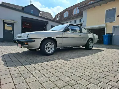 Używany Opel Manta S 90 KM (66 kW) 1978 Srebrny Coupe