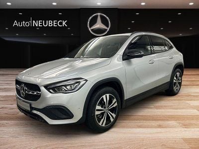 Mercedes GLA220