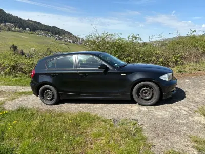 Usata BMW 118 143 CV (105 kW) 2009 Nero Utilitaria