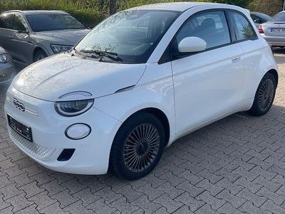 Usata Fiat 500e Icon 86 kW (118 CV) 2022 Bianco Utilitaria