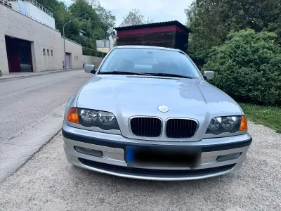 Gebraucht BMW 318 118 PS (86 kW) 1998 Silber Limousine
