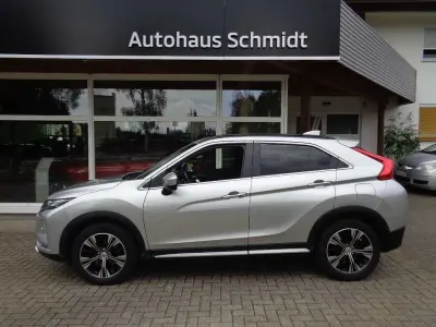 Gebraucht Mitsubishi Eclipse Cross Top 163 PS (119 kW) 2018 Sterlingsilber SUV