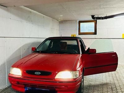 Gebraucht Ford Escort Cabriolet 70 PS (51 kW) 1994 Rot Cabrio