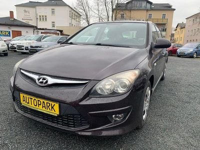 Gebraucht Hyundai i30 109 PS (80 kW) 2010 Braun Limousine