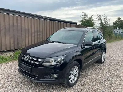 Gebraucht VW Tiguan Sport 160 PS (117 kW) 2011 Deep black perleffekt SUV