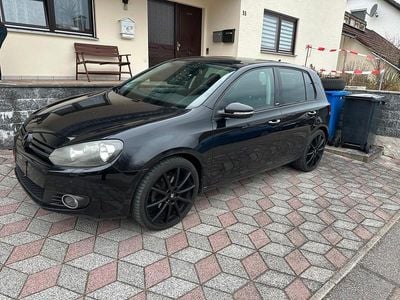 Gebraucht VW Golf VI 122 PS (89 kW) 2012 Schwarz Kleinwagen