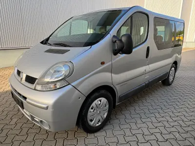 Gebraucht Renault Trafic 135 PS (99 kW) 2006 Silber Van / Kleinbus