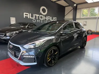 Gebraucht Hyundai i30 Turbo 186 PS (136 kW) 2015 Schwarz Limousine
