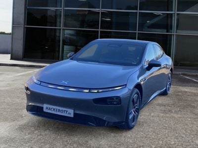 XPENG P7