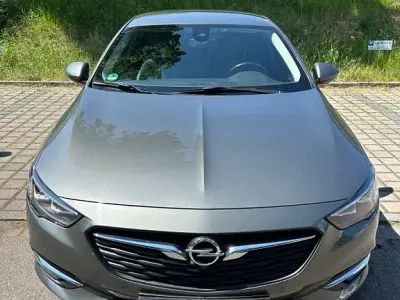 Gebraucht Opel Insignia Exklusiv 170 PS (125 kW) 2018 Grau Limousine