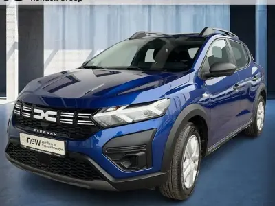 Gebraucht Dacia Sandero Essentiel 101 PS (74 kW) 2024 Blau Limousine
