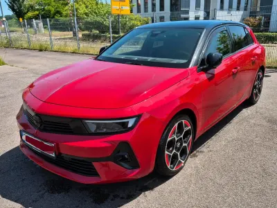 Używany Opel Astra 181 KM (133 kW) 2022 Czerwony Hatchback