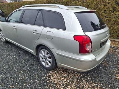 Gebraucht Toyota Avensis Edition 129 PS (94 kW) 2007 Silver metallic Kombi