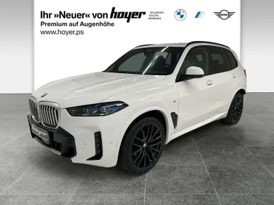 Gebraucht BMW X5 M Sport 352 PS (258 kW) 2024 Alpinweiß uni SUV