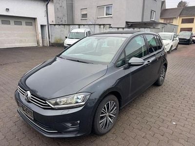 Grau Gebraucht 2016 VW Golf VII Allstar Limousine | 7.999 € (Etwas zu teuer)