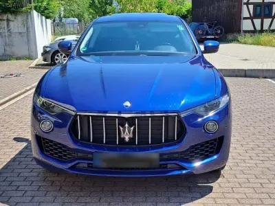 Gebraucht Maserati Levante 275 PS (202 kW) 2017 Blau SUV