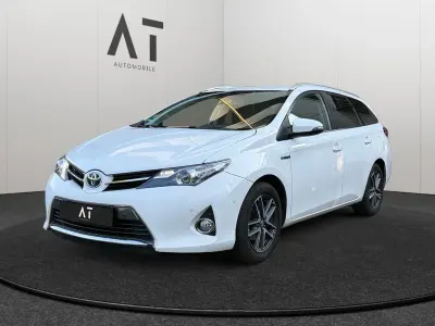 Gebraucht Toyota Auris Touring Sports Edition 99 PS (72 kW) 2015 Weiß Kombi