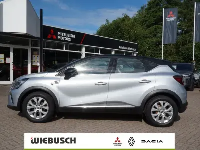 Gebraucht Renault Captur Intens 91 PS (66 kW) 2022 Grau SUV