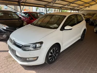 Gebraucht VW Polo 75 PS (55 kW) 2015 Weiß Kleinwagen