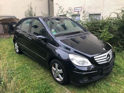 Mercedes B200