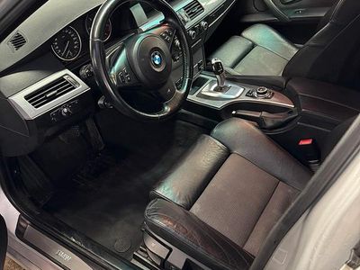 BMW 525