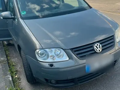 Gebraucht VW Touran 140 PS (102 kW) 2004 Grau Van / Kleinbus