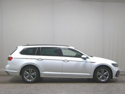 Gebraucht VW Passat R-line 150 PS (110 kW) 2021 Weiss Kombi