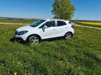 Używany Opel Mokka Edition 140 KM (102 kW) 2014 Biały SUV
