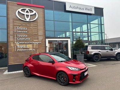 Rot Gebraucht 2021 Toyota Yaris Basis Kleinwagen | 33.900 € (Fairer Preis)