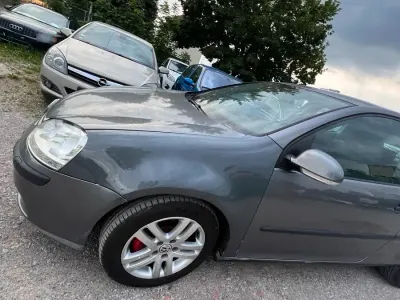 Gebraucht VW Golf IV 105 PS (77 kW) 2005 Silber Kleinwagen
