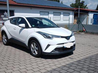 Gebraucht Toyota C-HR 122 PS (89 kW) 2017 Weiß SUV