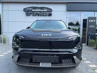 Neu Kia EV5 Earth 160 kW (218 PS) 2026 Fusion black SUV