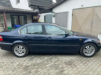 Gebraucht BMW 320 170 PS (125 kW) 2004 Blau Limousine