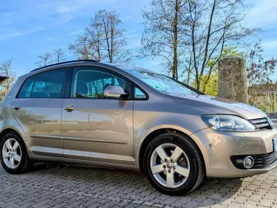 Gebraucht VW Golf Plus Cross Team 105 PS (77 kW) 2011 Braun Limousine