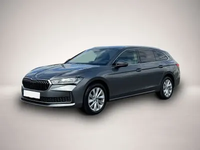 Gebraucht Skoda Superb 150 PS (110 kW) 2026 Grau Kombi