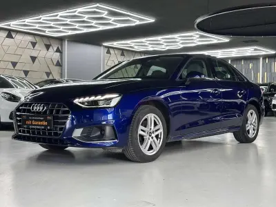 Używany Audi A4 Ambiente 136 KM (100 kW) 2022 Niebieski Sedan/Limuzyna