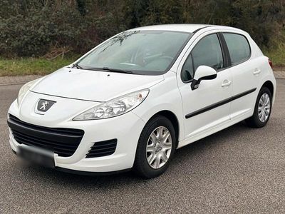 Gebraucht Peugeot 207 95 PS (69 kW) 2010 Weiß Limousine