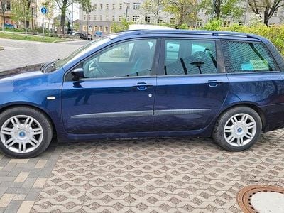 Second-hand Fiat Stilo 102 CP (75 kW) 2003 Albastru Break