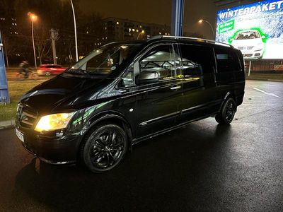 Schwarz Gebraucht 2010 Mercedes Vito Van | 16.500 €