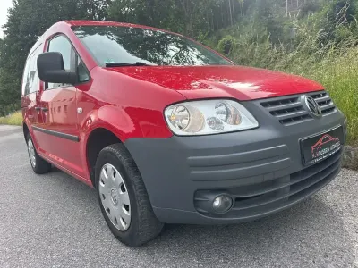 Gebraucht VW Caddy Life 80 PS (58 kW) 2009 Rot Van / Kleinbus