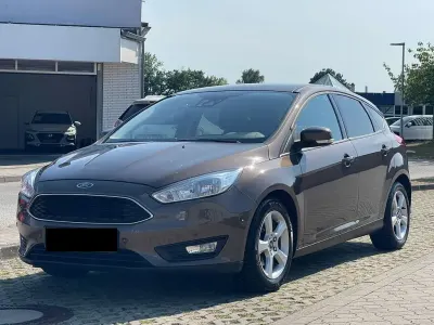 Gebraucht Ford Focus Business Edition 101 PS (74 kW) 2016 Braun Limousine