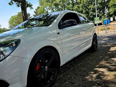 Opel Astra GTC