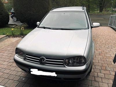 Usata VW Golf IV 101 CV (74 kW) 2005 Argento Station wagon