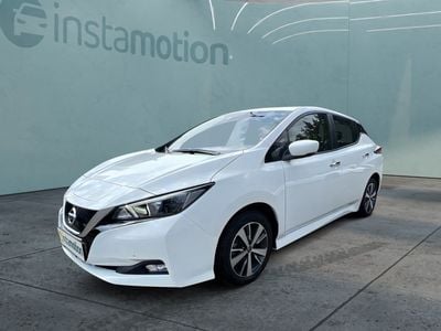 Gebraucht Nissan Leaf Acenta 110 kW (150 PS) 2021 Weiß Kleinwagen