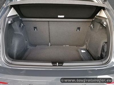 Gebraucht VW Golf VIII Style 150 PS (110 kW) 2024 Limousine