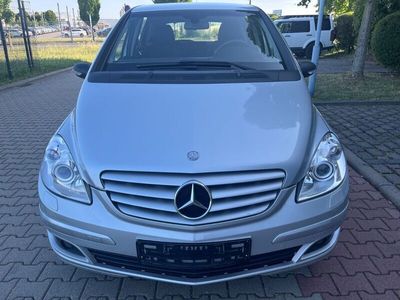Mercedes B180