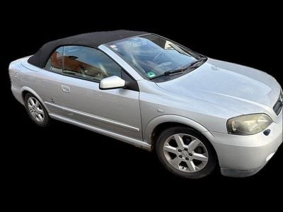 Gebraucht Opel Astra Cabriolet Edition 147 PS (108 kW) 2003 Silber Cabrio